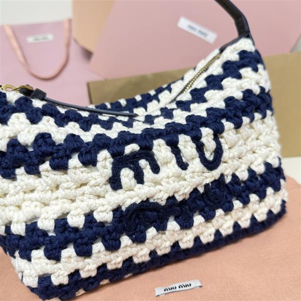 2026127214541321 600